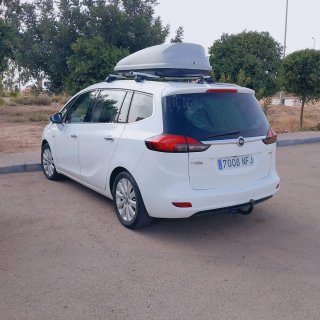 Opel Zafira Tourer 2013