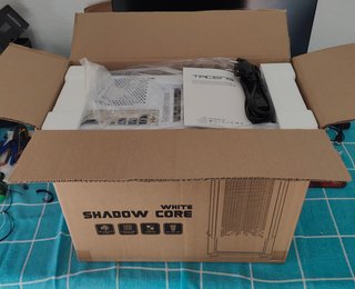 PC Gaming ULTRA 1TB RX 5700XT Ryzen 5 16GB PC-208
