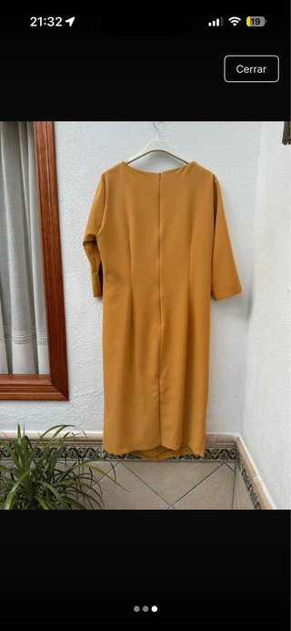 Vestido de fiesta amarillo con pedrería
