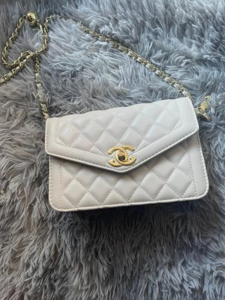 Bolso acolchado beige