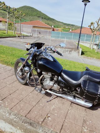 Kawasaki Vulcan Negra y Plateada