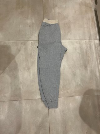 Conjunto Nike Tech Crema y Gris - Talla M