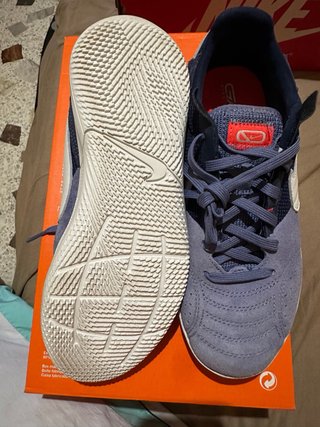 Nike ReactGato Scarpe Calcio Indoor Taglia 40.5