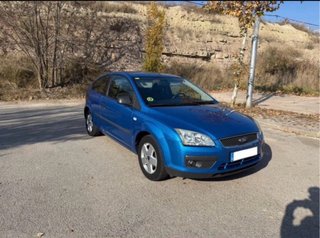Ford Focus 1.6 100 CV Gasolina✅