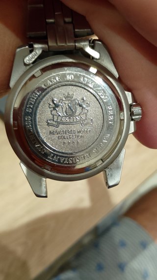 Relojes varios. Vendo al no poder pagar reparación