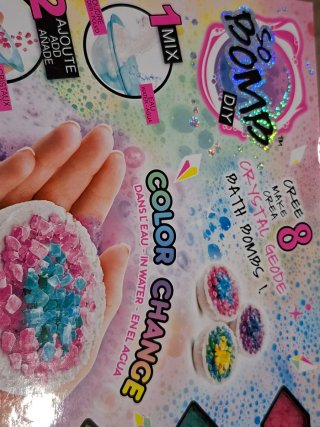 SIN ABRIR-So Bomb DIY Crystal Geode Bombas de baño