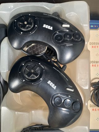 Console Sega Mega Drive Nera