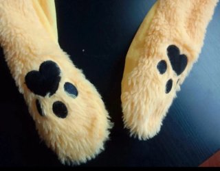 Gorro Pikachu con orejas móviles