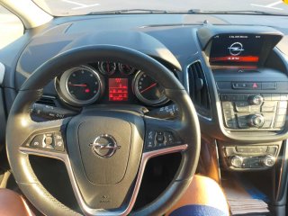 Opel Zafira Tourer 2014