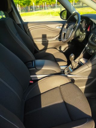 Opel Zafira Tourer 2014