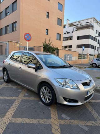 Toyota Auris 2010