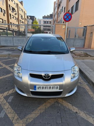 Toyota Auris 2010