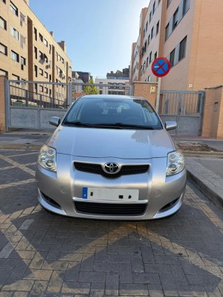 Toyota Auris 2010