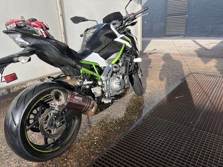 Kawasaki Z900 Full Performance