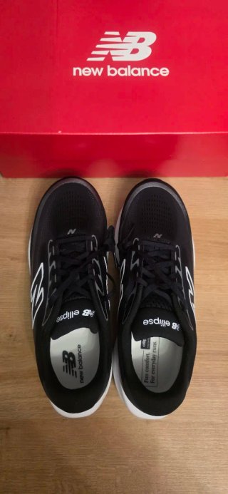 New Balance Ellipse Talla 42(26,5 cm)Nuevas