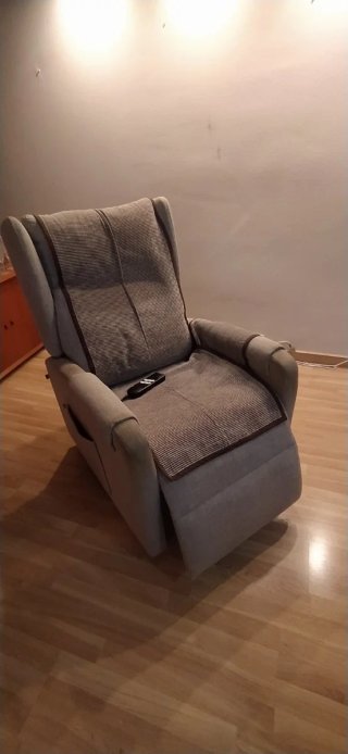Butaca reclinable elèctrica tela con mando