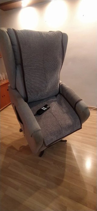 Butaca reclinable elèctrica tela con mando