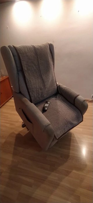 Butaca reclinable elèctrica tela con mando