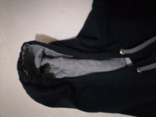 Estou a vendar uma camisola