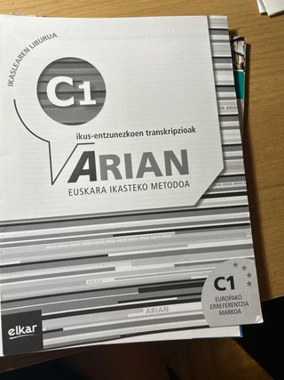 Arian euskara ikasteko metodoa. Ikaslearen libu...