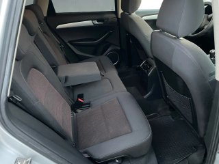 AUDI Q5 SPORTBACK CON LIBRO DE MANTENIMIENTO