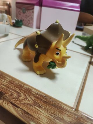Lote 3 dinosaurios de juguete