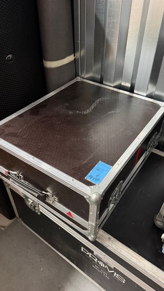 Vendo Yamaha 01V96, mesa de mezclas digital profes