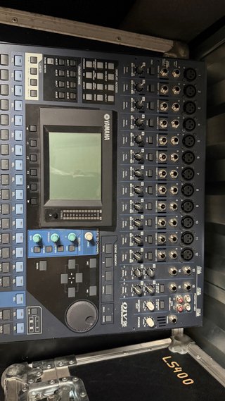 Vendo Yamaha 01V96, mesa de mezclas digital profes