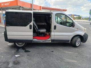 Opel Vivaro 2004