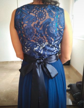 Vestido largo fiesta azul marino con encaje