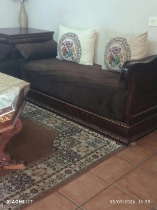 Sofá Marroquí Marrón y mesa  Multicolor