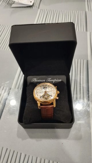 Reloj Thomas Tompion Marrón/Dorado