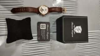 Reloj Thomas Tompion Marrón/Dorado