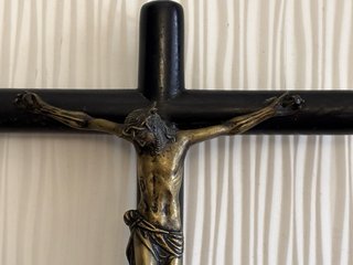 Crucifijo Antiguo Bronce y Madera Ebonizada