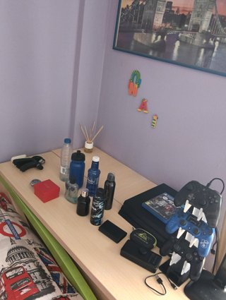 Cama juvenil con escritorio