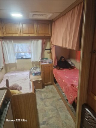 Caravana fija camping arc de bara