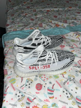 Adidas Yeezy Boost 350 V2 Zebra