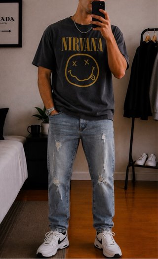 Pantalón vaquero desgastado