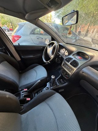 Peugeot 206 2004