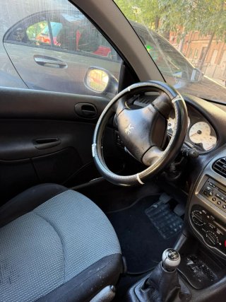 Peugeot 206 2004