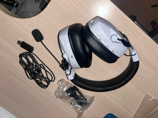 Cascos Gaming Blancos LED