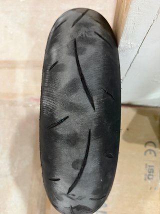 Rueda Trasera 12 semi slicks Aerox