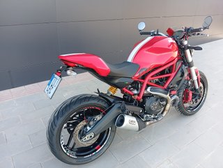 Ducati Monster 797+