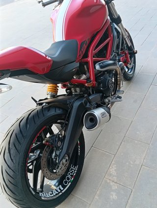 Ducati Monster 797+