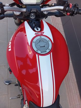 Ducati Monster 797+