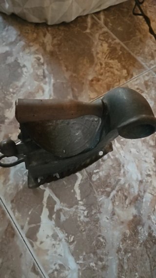 Plancha antigua de más de 100 años