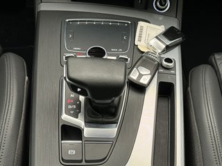 Audi Q5 55 TFSIe S line IVA DEDUCIBLE
