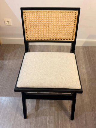 Sillas Sklum de madera y ratán