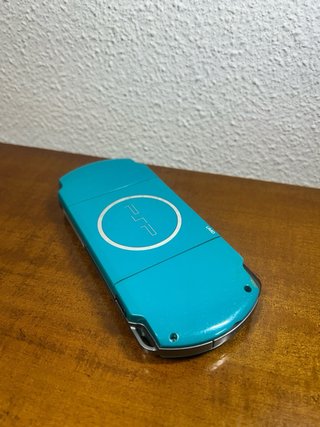 ¡IMPOLUTA! PSP 3004 Turquesa + Cargador