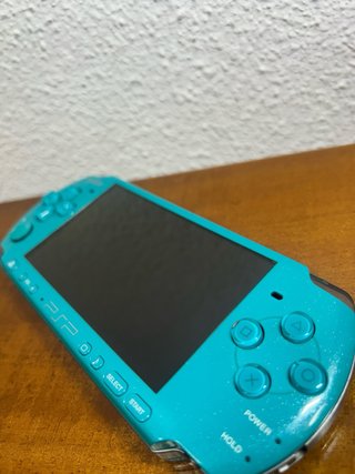 ¡IMPOLUTA! PSP 3004 Turquesa + Cargador